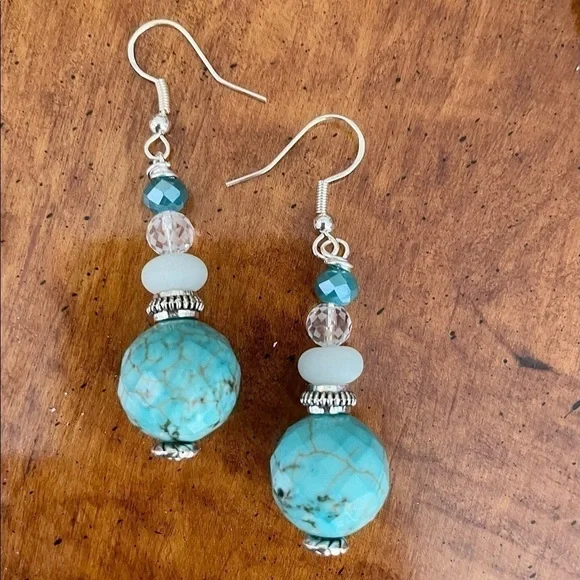 𝅺STERLING Silver Earrings Genuine Howlite Beads Ocean Blues & Clear Crystals - Picture 2 of 7